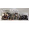 Image 1 : VINTAGE MACRAME/CRAFT WOOD BEADS- BOX LOT