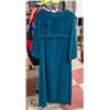 Image 1 : 1960S GREEN VELVET DRESS 3/4 SLEEVE SZ SM