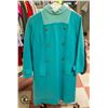 Image 1 : 1960S ZAZIE UK GREEN MOCK NECK DRESS