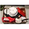 Image 1 : ANTIQUE TURKEY PANS, PYREX BOWLS AND