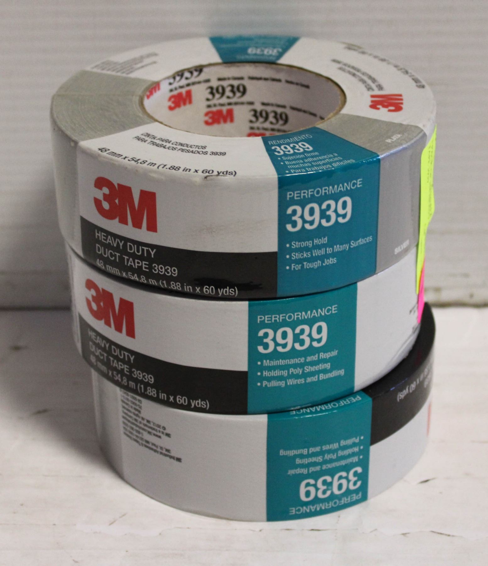 3 PACK OF 3M HEAVY DUTY DUCT TAPE 3939