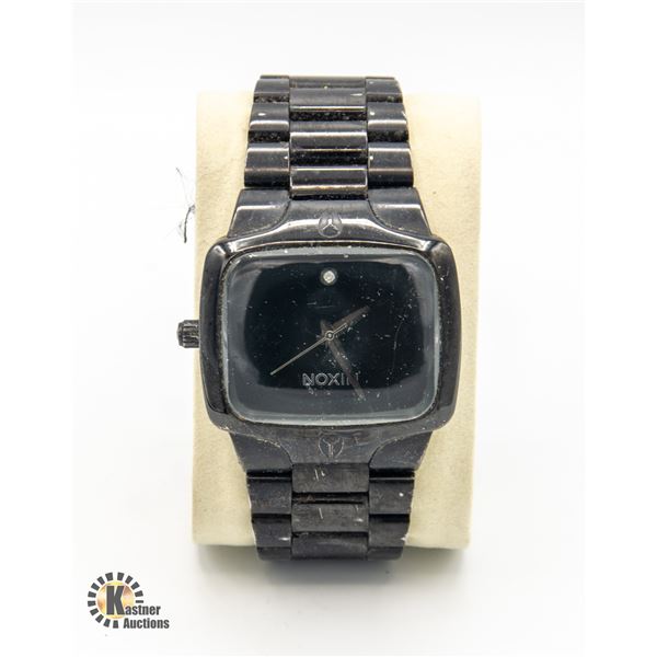 NIXON MEN'S WATCH, AUTHENTIC