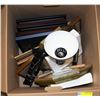 Image 1 : BOX OF ESTATE PICTURE FRAMES + LAMP, ETC