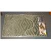 Image 1 : NEW DAISY JADE SET OF 2 BATH RUGS 20X32' / 20'X16'