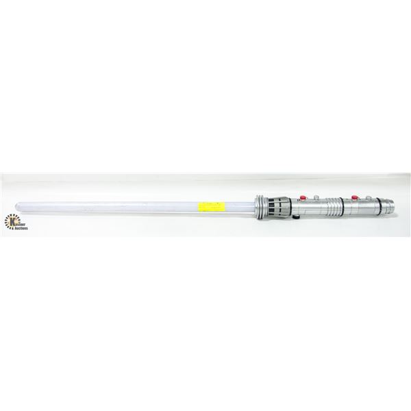 STAR WARS LIGHT UP LIGHT SABRE, LIGHTS UP