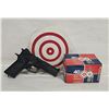 Image 1 : AIRSOFT GUN WITH CARTRIDGES AND TARGET
