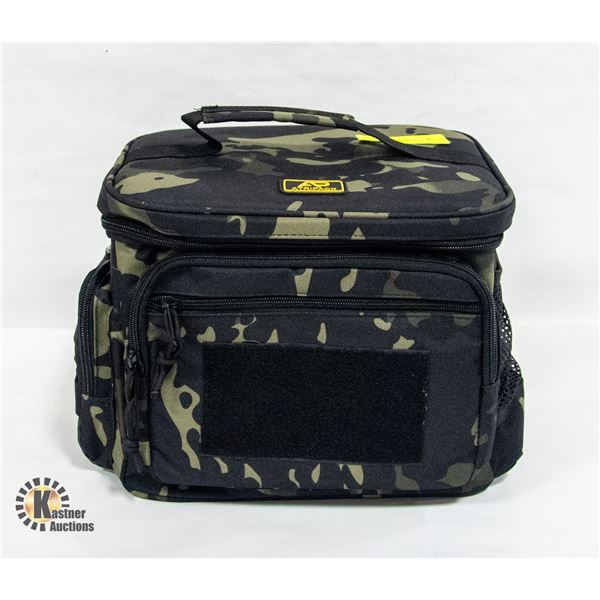 NEW CAMOFLAUGE LUNCH BAG WITH NEW ADJUSTABLE STRAP