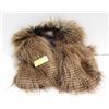 Image 1 : LADIES SIZE LARGE FAUX FUR VEST-ESTATE