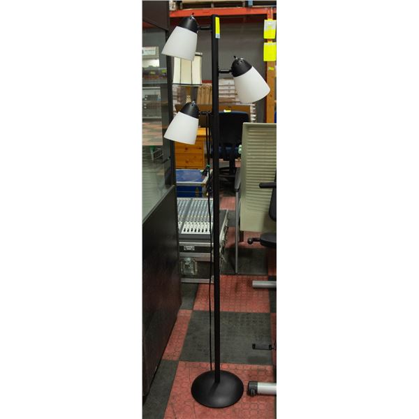 TALL BLACK FLOOR LAMP H-65"