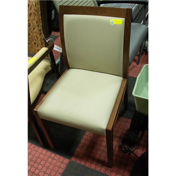 SHOWHOME CHAIR