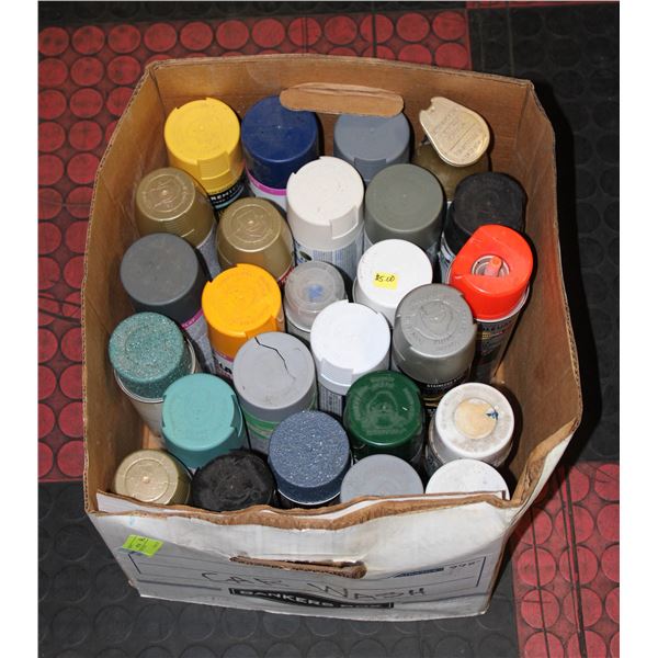LOT OF SPRAY PAINT
