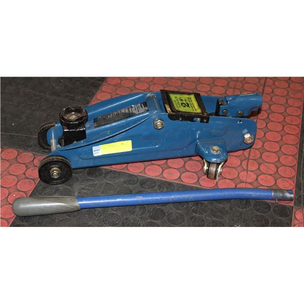 SMALL BLUE VEHICLE JACK