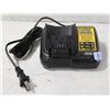 Image 1 : NEW DEWALT 20V BATTERY CHARGER