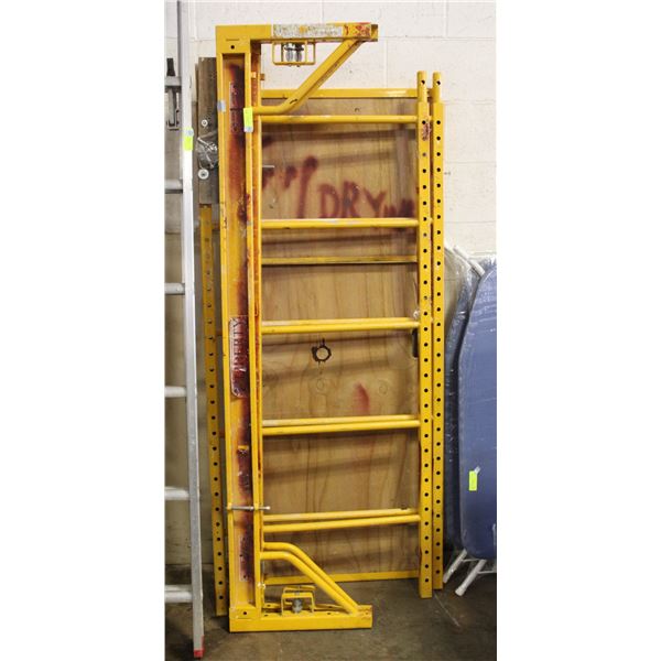 YELLOW UNASSEMBLED SCAFFOLDING