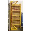 Image 1 : YELLOW UNASSEMBLED SCAFFOLDING