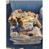 Image 2 : Pallet Lot of Premium Firemaster - Split Dried Firewood 0.75 Ca Ft Bundles