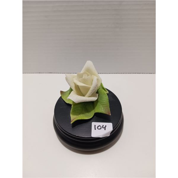 Porcelain Rose Flower, Musical Stand, Song: Love Me Tender *Approximate* 4"D 4"H