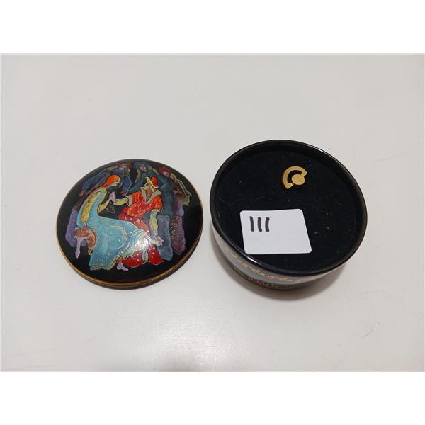 Vintage 1988 Franklin Mint, Cinderella Music Box, Fine Porcelain Trinket Box *Approximate* 2.5"D 1.5