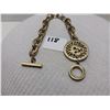 Image 3 : Vintage Anne Klein, Cutout Lion Charm Chain Toggle, Bracelet 8 Inch Round, Gold Tone