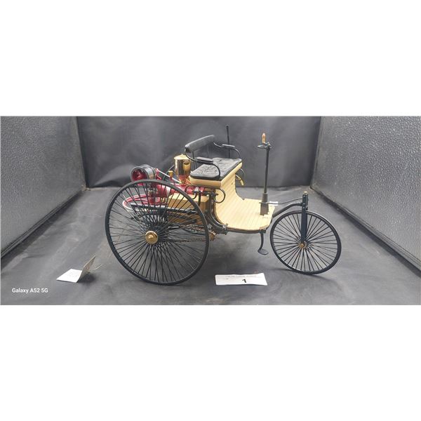 1:8 scale Franklin Mint die cast 1886 Benz Moterwagen