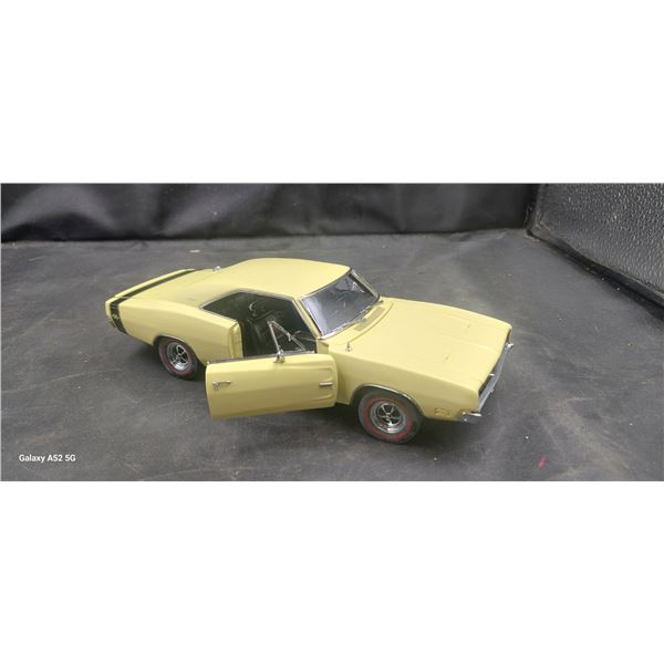 69 Dodge Charger NIB Danbury Mint die cast 1:24 scale
