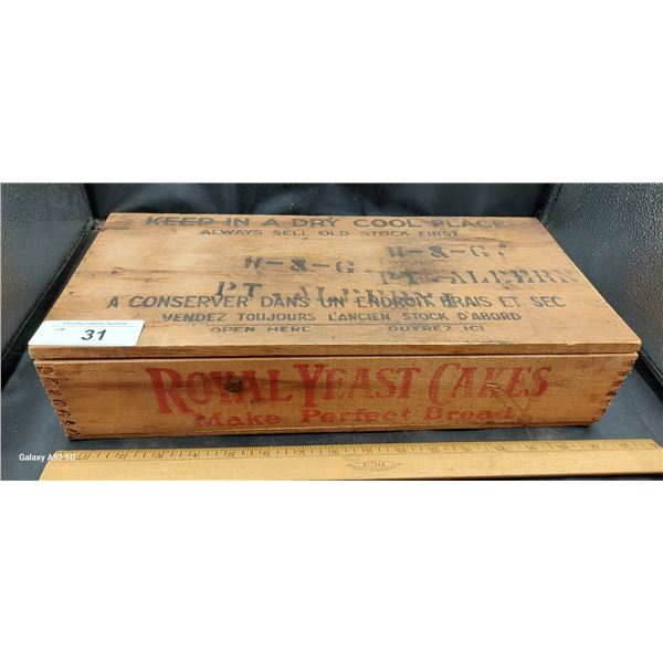 Antique grocery box, lovely construction, Royal Yeast Cakes 17"