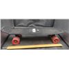 Image 2 : Vintage pennyboard (approx 22in long)