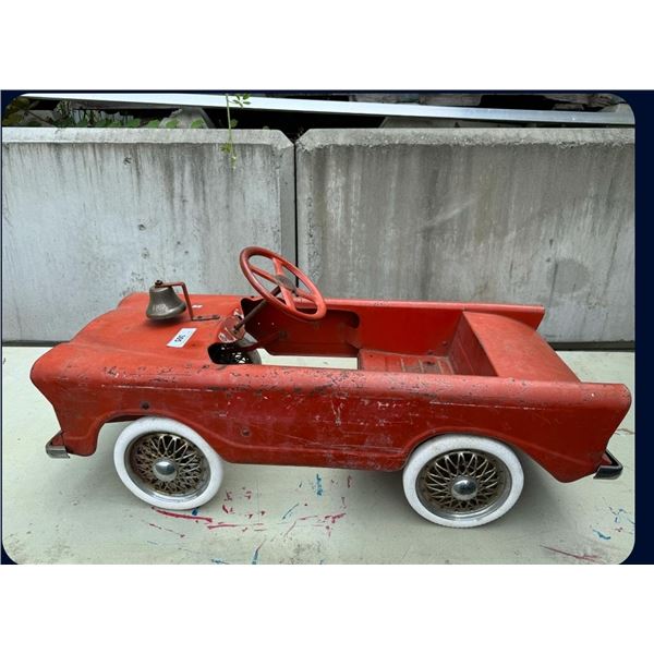 Very nice, very rare Canadian built Thistle 60s pedal car (approx 34in long)