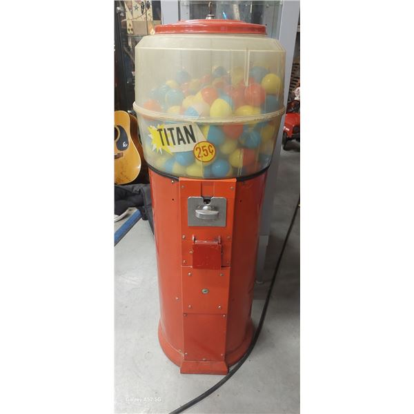 Vintage curb gumball machine w/key, hard to find, w/wheels (approx 40in tall)