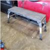 Image 1 : FOLDING ALUMINUM PLATFORM
