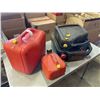 Image 1 : JERRY CANS AND OIL CANS