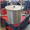 Image 1 : LARGE STOCK POT