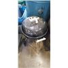 Image 2 : WEBER CHARCOAL BBQ