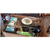 Image 2 : ASSOTED VINTAGE COLLECTIBLES AND ROTARY PHONE ETC