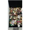 Image 2 : BOX OF JEWELRY