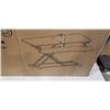 Image 2 : BLACK DESK RISER