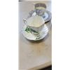 Image 2 : 3 TEACUPS AND SAUCERS