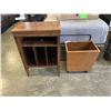 Image 1 : VINTAGE RECORD RACK AND WOOD PLANTER