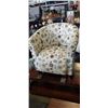 Image 1 : UPHOLSTERED ACCENT CHAIR