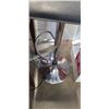 Image 3 : HEIGHT ADJUSTABLE BAR STOOL