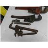 Image 2 : 6 Pipe Wrenches 