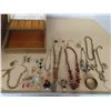 Image 2 : Vintage jewelry box  and contents