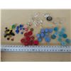 Image 1 : Tray of vintage glass buttons