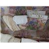 Image 3 : Floral box of vintage machine lace and trim