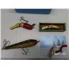 Image 2 : wood fishing lures, jointed, one sure strike