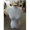 Image 1 : Store mannequin