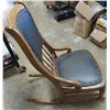 Image 2 : Vintage nursing rocker