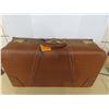 Image 3 : Lot of tubs/ with leather suitcase VG condition