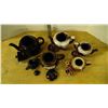 Image 2 : Box with 6 Vintage Tea Pots