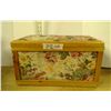 Image 1 : Small Trunk with Handle